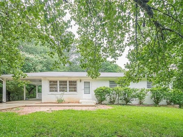 960 Old Canton Road , Marietta, GA 30068