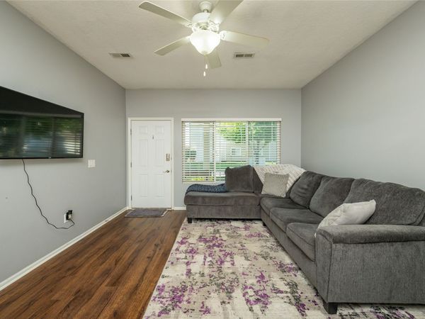 8601 Westown Parkway , Unit 12106, West Des Moines, IA 50266
