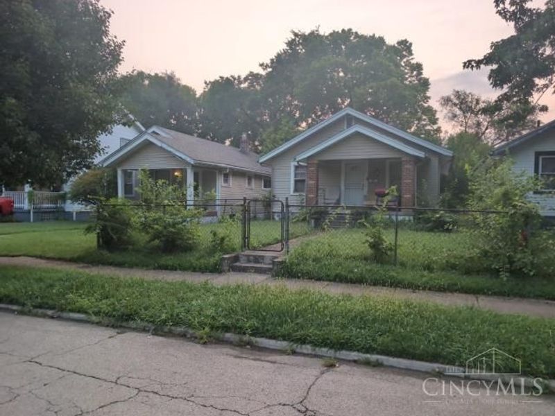 574 Gramont Avenue, Dayton, OH 45402 Photo 2