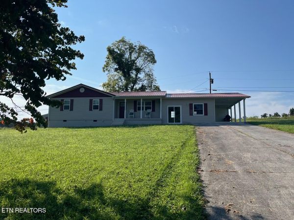 311 Sandy Hill Circle, LaFollette, TN 37766