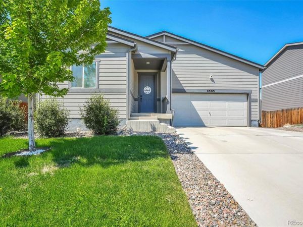 2303 Coyote Creek Drive , Fort Lupton, CO 80621