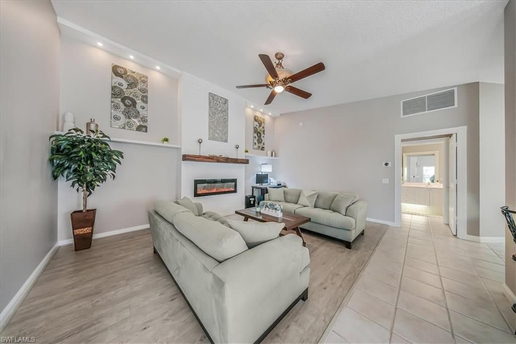 4585 Pasadena Ct, Naples, FL 34109 Photo