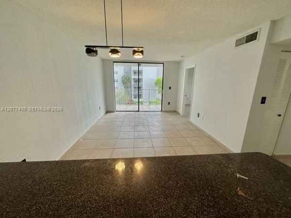 8145 NW 7th St , Unit 321, Miami, FL 33126