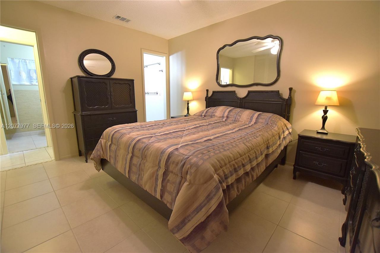 2971 Crosley Dr W, Unit F, West Palm Beach, FL 33415 Photo