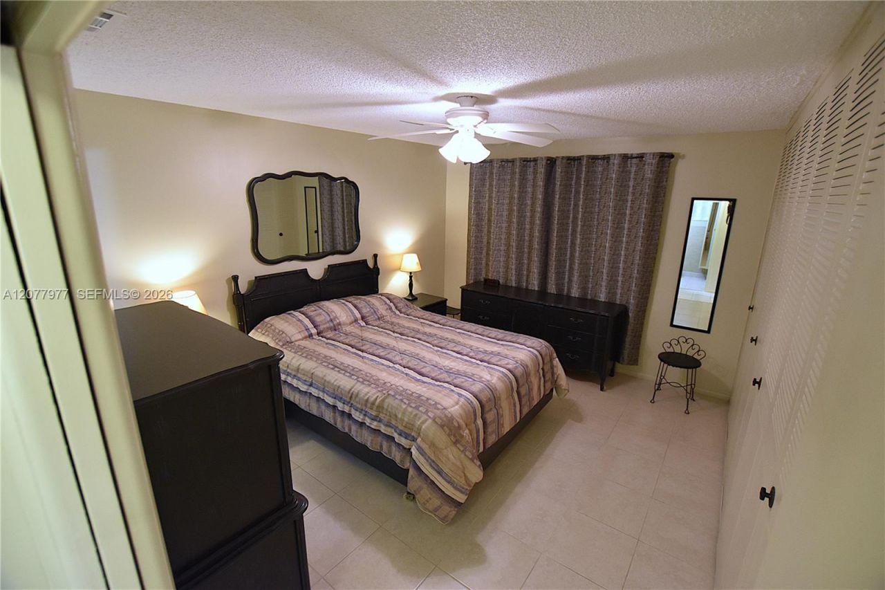 2971 Crosley Dr W, Unit F, West Palm Beach, FL 33415 Photo