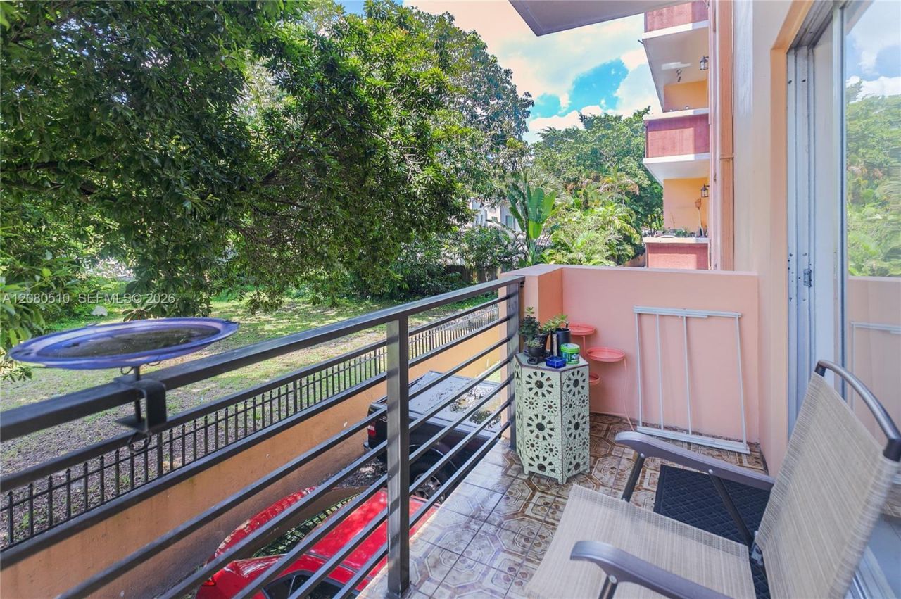 365 NE 125th St , Unit 216, North Miami, FL 33161 Photo