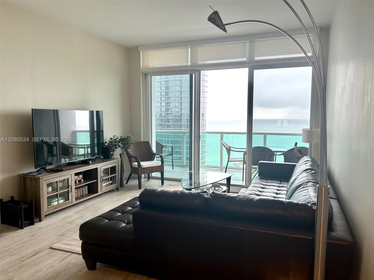 100 Bayview Dr , Unit PH08, Sunny Isles Beach, FL 33160 Photo