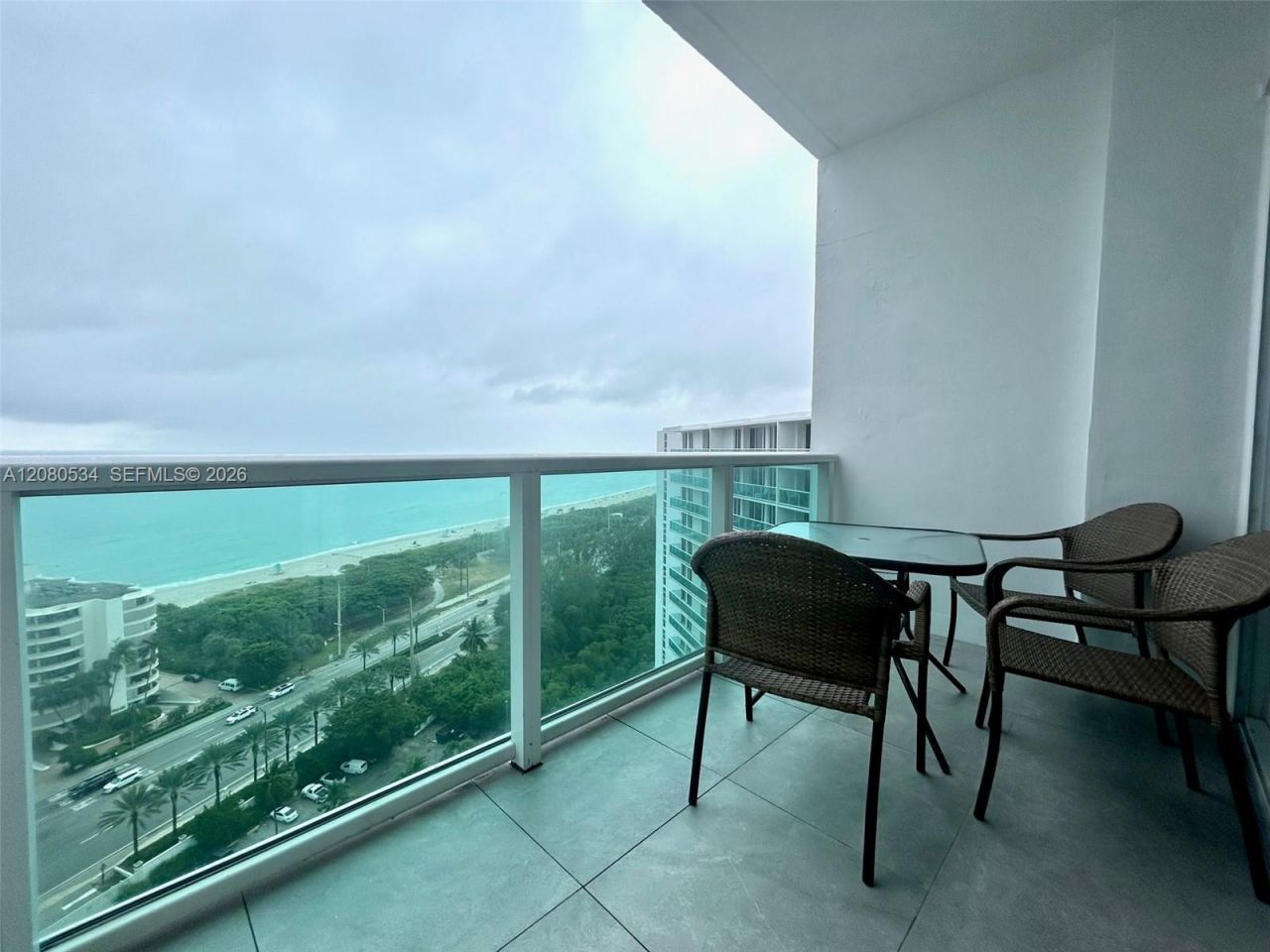 100 Bayview Dr , Unit PH08, Sunny Isles Beach, FL 33160 Photo