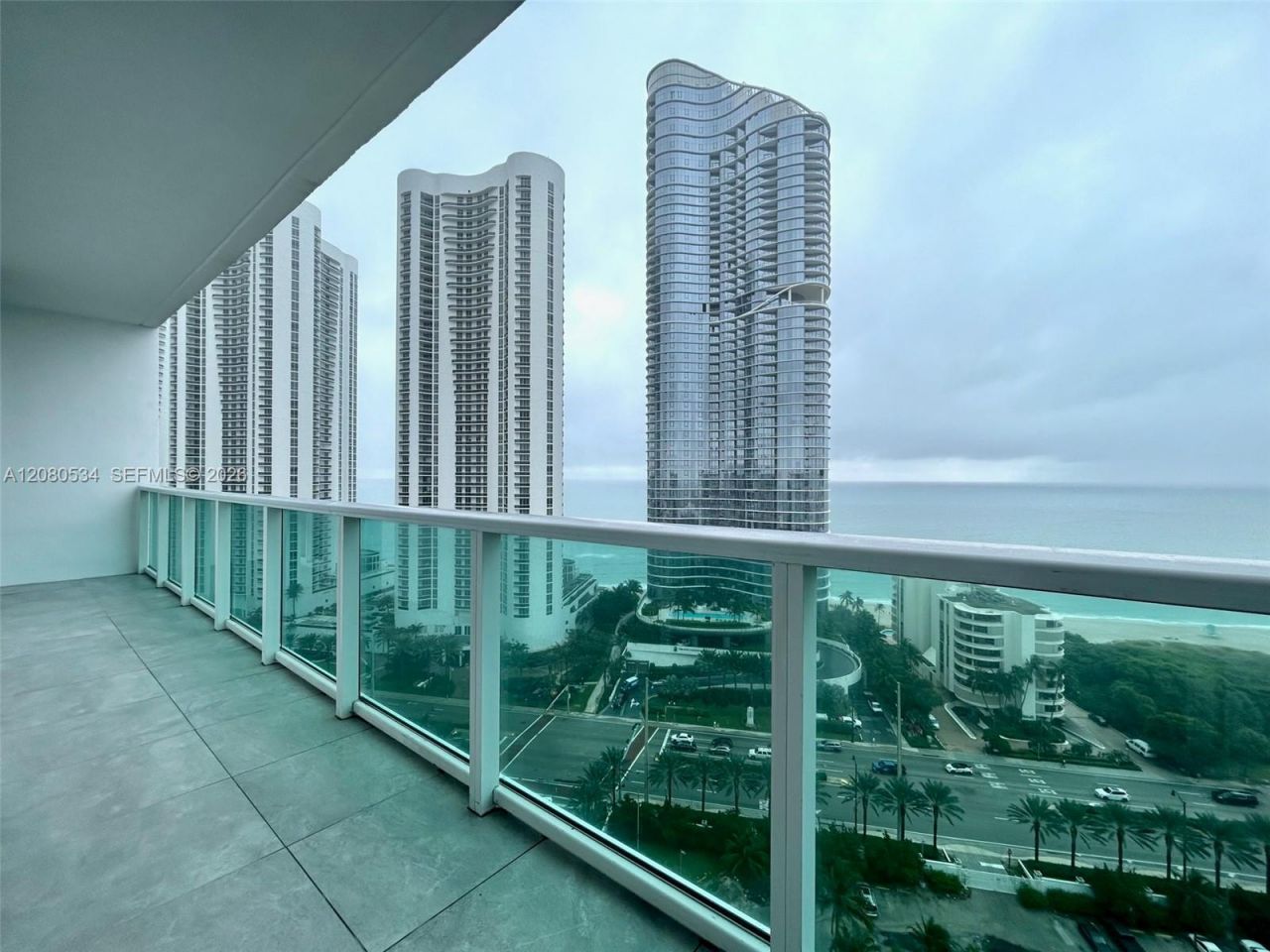 100 Bayview Dr , Unit PH08, Sunny Isles Beach, FL 33160 Photo