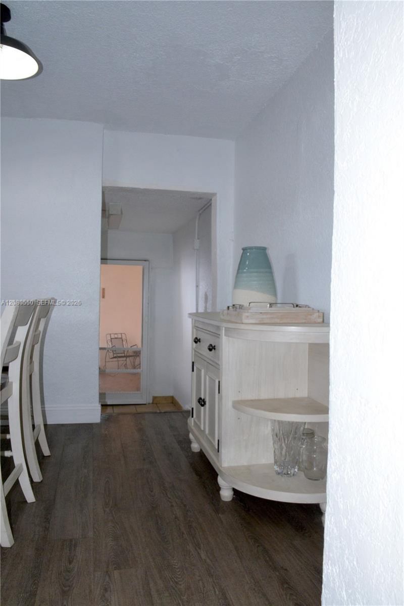 991 E 47th St, Hialeah, FL 33013 Photo