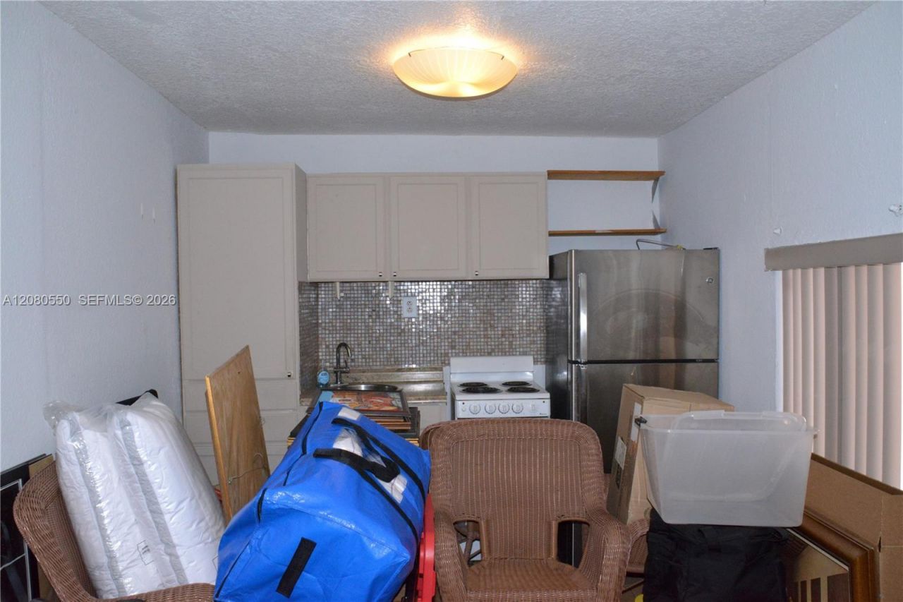 991 E 47th St, Hialeah, FL 33013 Photo