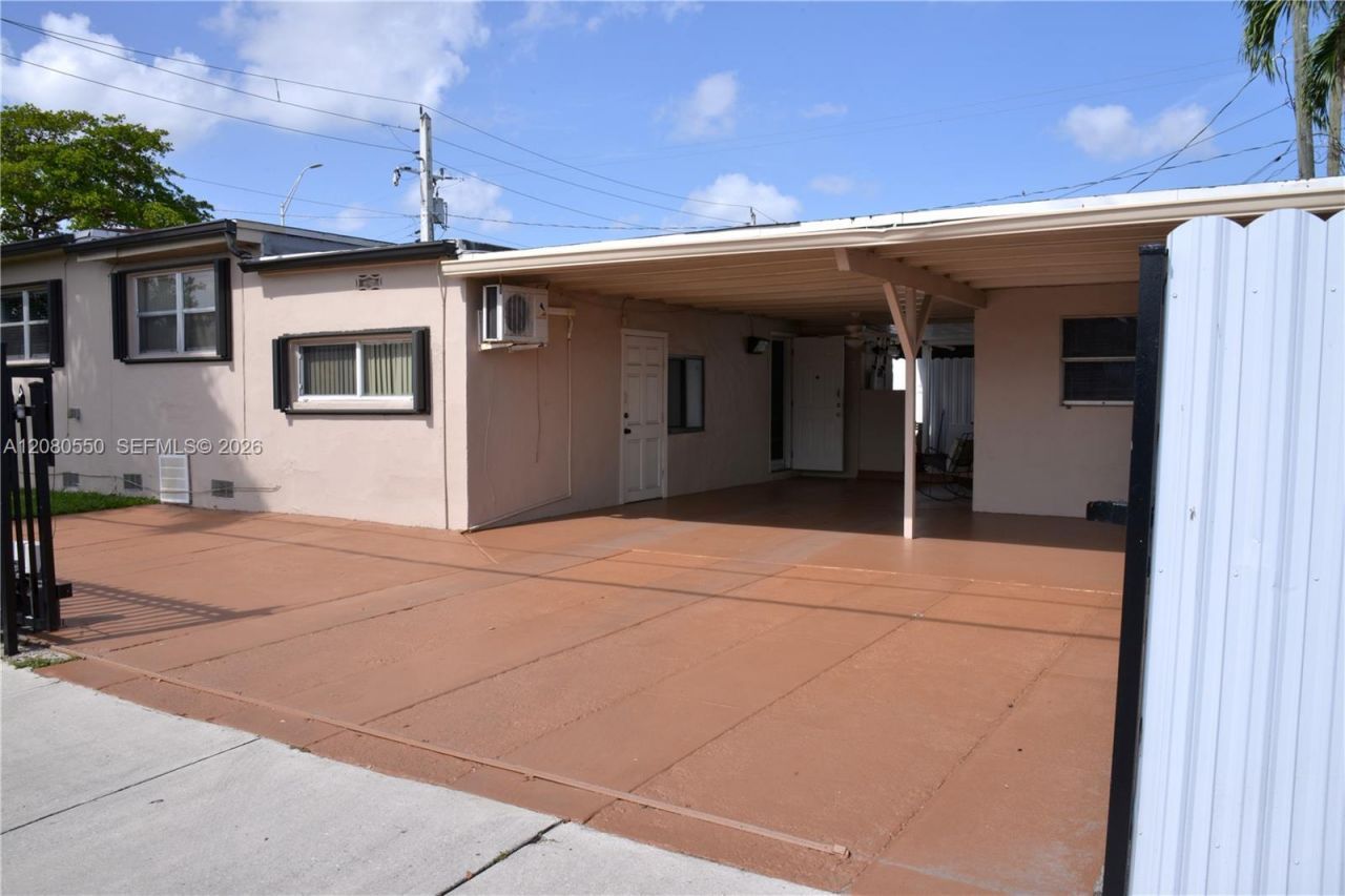 991 E 47th St, Hialeah, FL 33013 Photo
