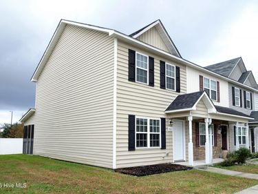 4001 Grandeur Avenue , Jacksonville, NC 28546
