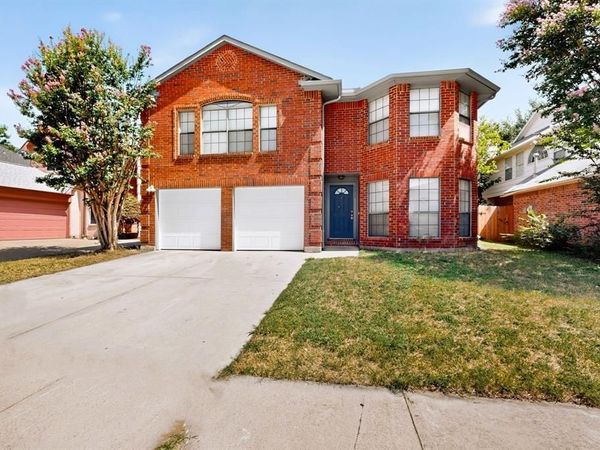 9073 Stillwater Trail, Fort Worth, TX 76118