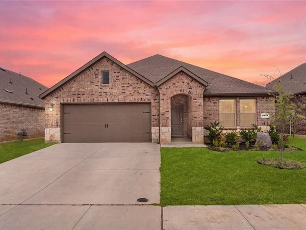9805 Quail Pointe Road, Aubrey, TX 76227