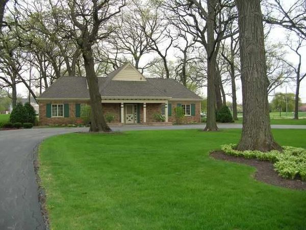 1000 Prestwick Drive , Frankfort, IL 60423
