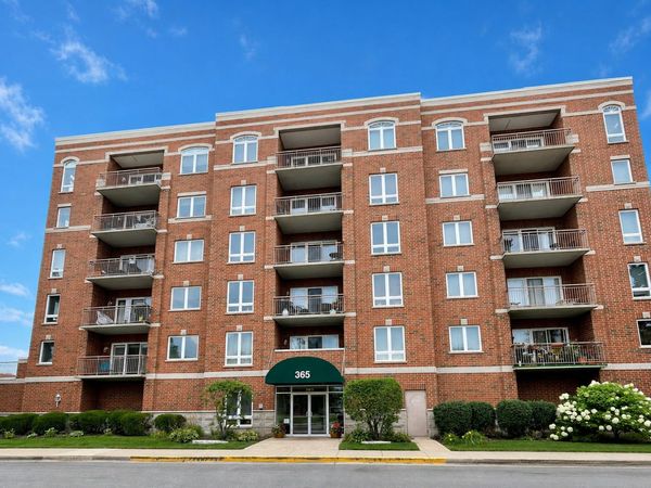365 Graceland Avenue , Unit 304A, Des Plaines, IL 60016