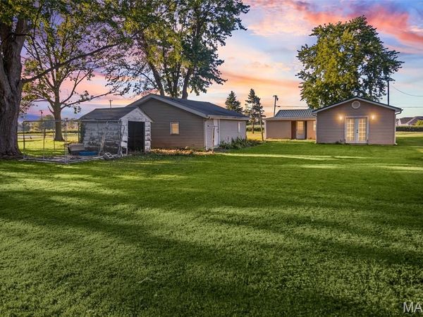 23205 Hollow Avenue , Jerseyville, IL 62052