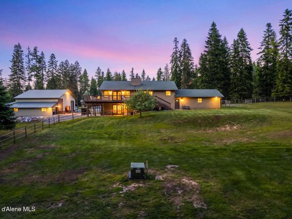 4684 E Wildlife TRL , Hayden, ID 83835