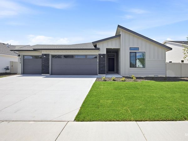 7319 W Newtown Dr, Eagle, ID 83616