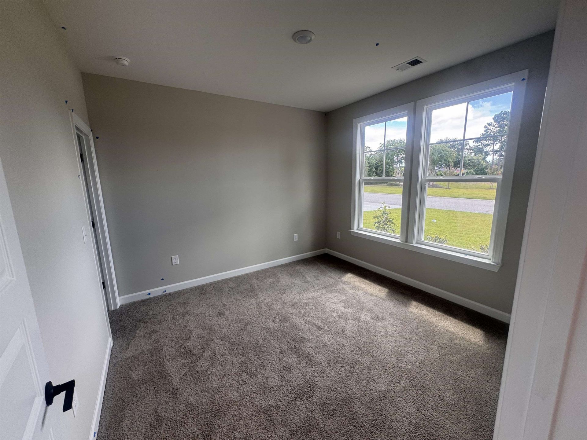 453 Starlit Way Photo 2