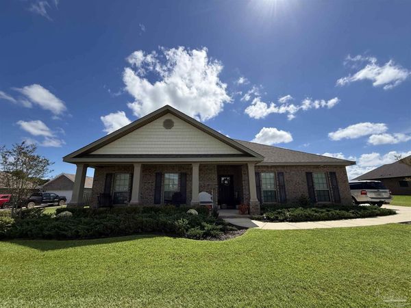 2805 Gemstone Cir, Pace, FL 32571