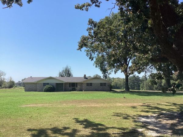 3740 HWY 301 S, Delight, AR 71940