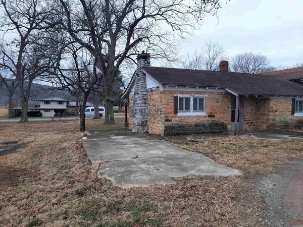 305 Service Street , Mountain View, AR 72560