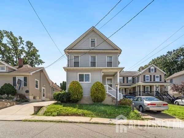 26 Dane Street, Sayreville, NJ 08872