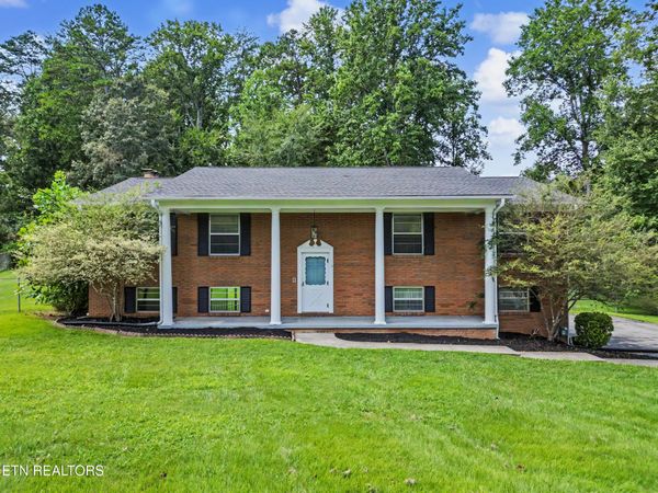 7700 Bridgette Circle, Knoxville, TN 37920