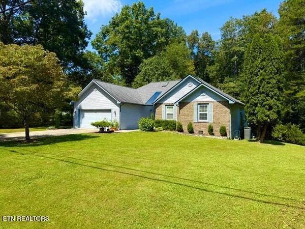 103 Dovenshire Drive, Crossville, TN 38558