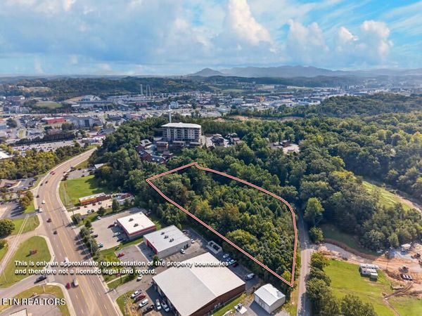 Valley Heights Drive, Pigeon Forge, TN 37863