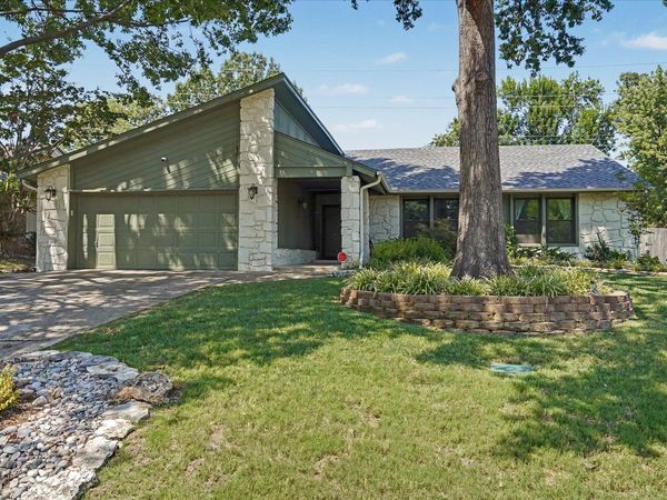 7415 E 77th Street , Tulsa, OK 74133