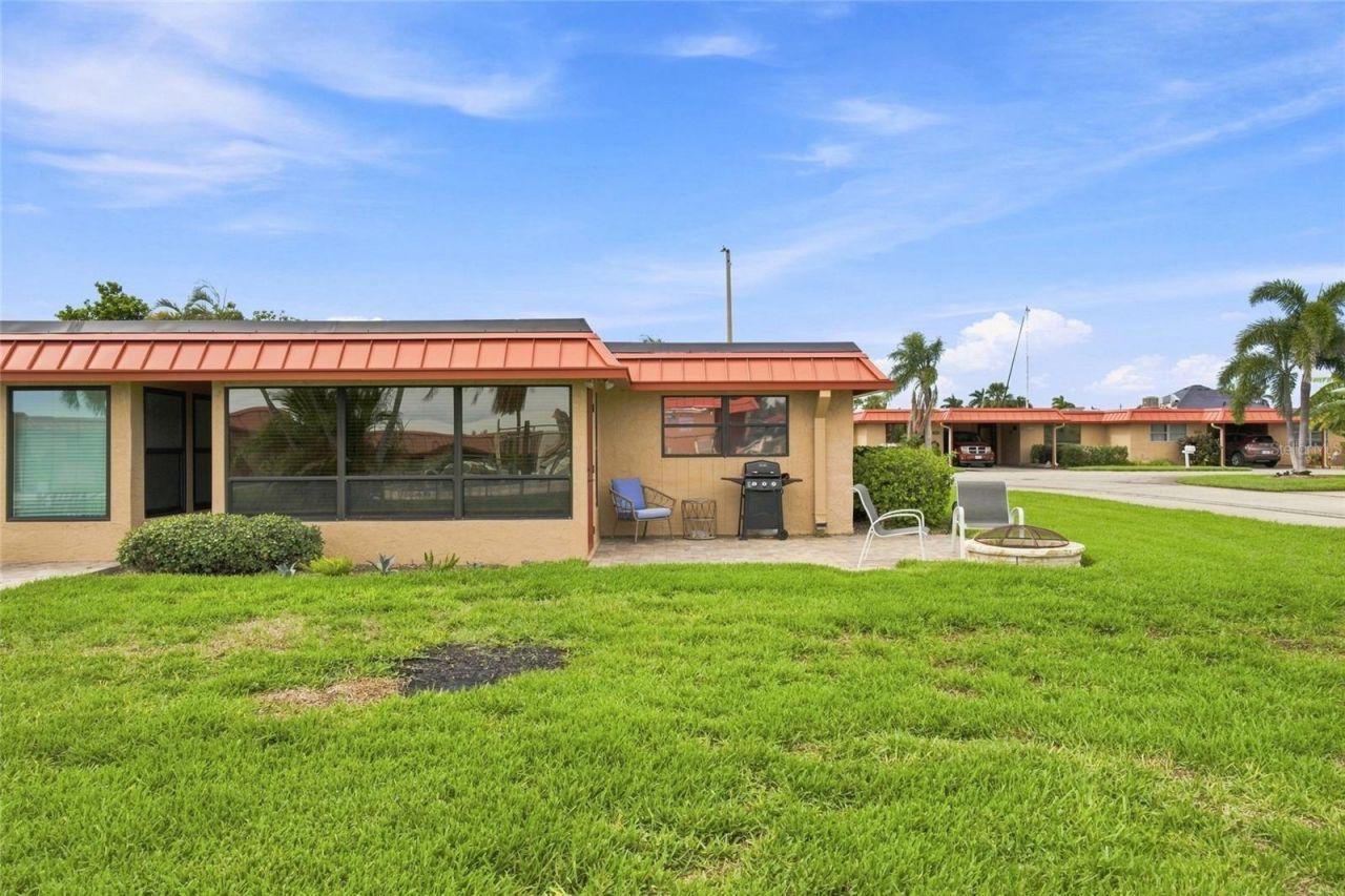 3868 Catalina Drive , Bradenton, FL 34210 Photo
