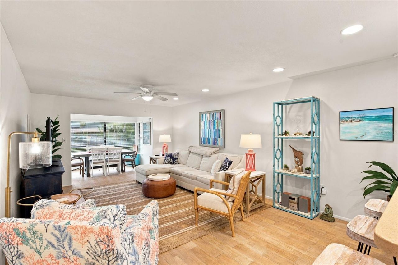 3868 Catalina Drive , Bradenton, FL 34210 Photo