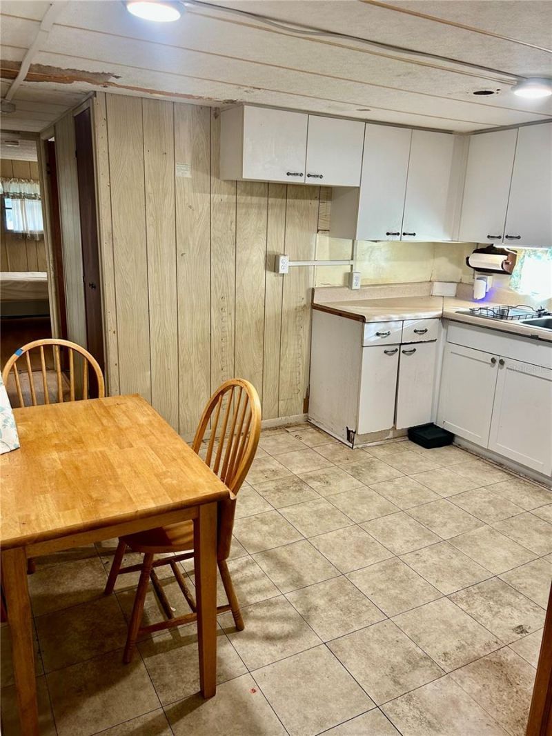 407 52nd Avenue Drive W, Bradenton, FL 34207 Photo