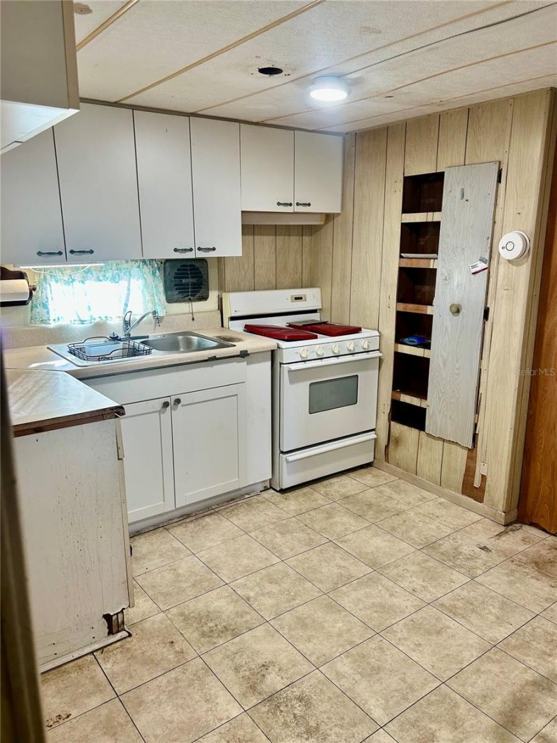407 52nd Avenue Drive W, Bradenton, FL 34207 Photo