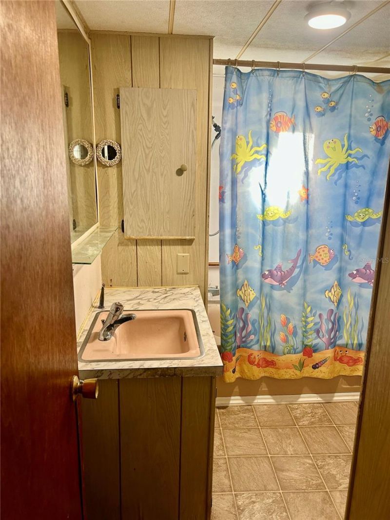 407 52nd Avenue Drive W, Bradenton, FL 34207 Photo