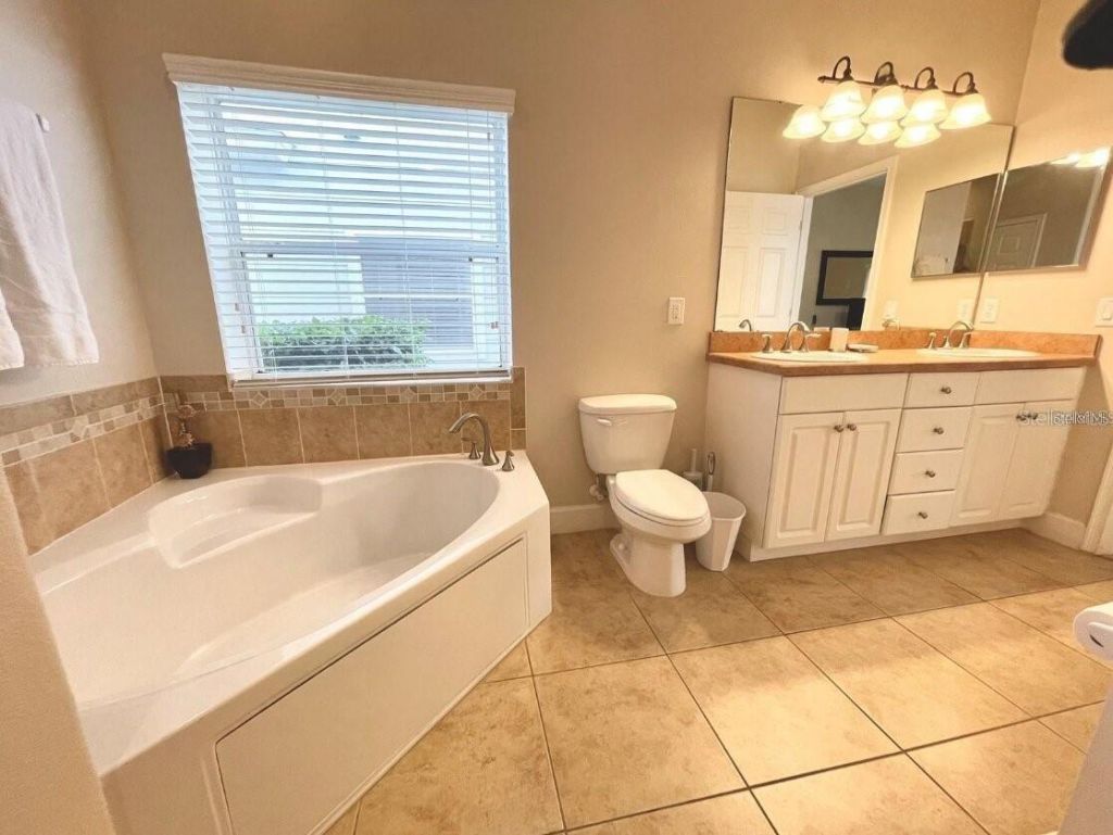2185 Victoria Drive, Davenport, FL 33837 Photo