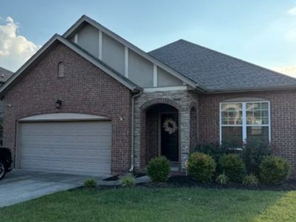 1061 Oakhall Dr , Mount Juliet, TN 37122