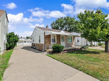 28674 Krauter Street , Garden, Mi 48135
