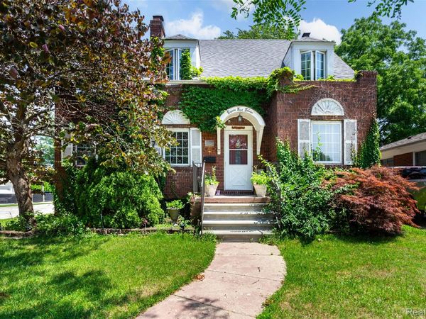 8911 Manor Avenue , Allen Park, Mi 48101