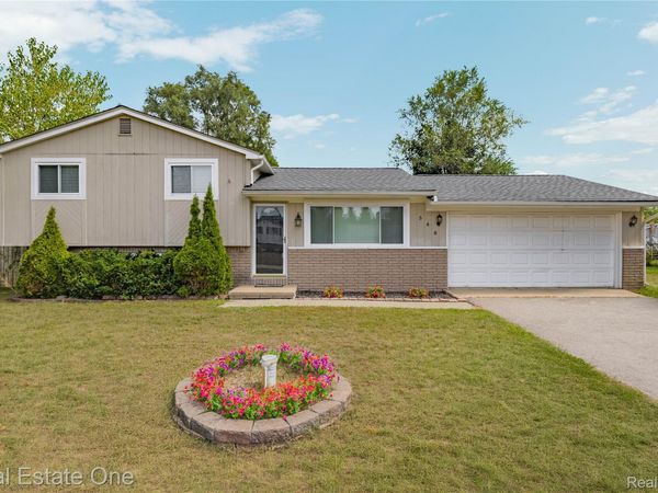 348 Decca Drive, White Lake Township, Mi 48386