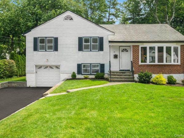 21 Primrose Avenue, Scarsdale, NY 10583