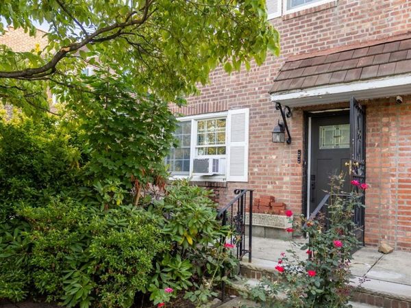 70-24 Utopia Parkway , Fresh Meadows, NY 11365