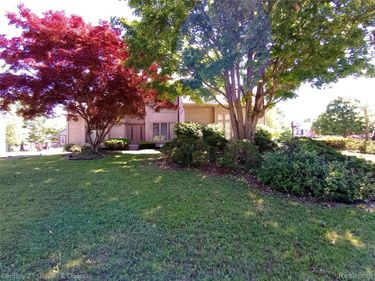30658 Mystic Forest Drive , Farmington Hills, Mi 48331