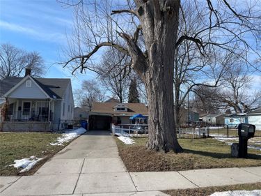 26521 BARRINGTON , Madison Heights, Mi 48071