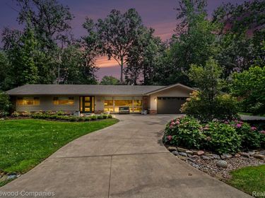 3144 Upton Drive , Troy, Mi 48084