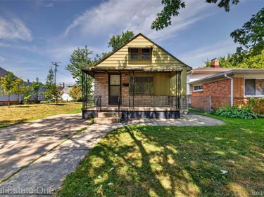 41 E Maxlow Avenue, Hazel Park, Mi 48030