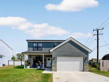 25760 Groveland Street, Roseville, Mi 48066